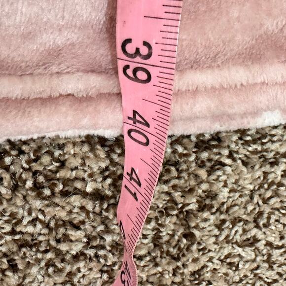 Cuddl Duds® Double Plush Reversible Wrap Pink - Picture 7 of 8